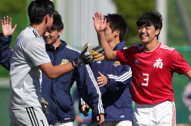 浦和南高校サッカー部　全国高校サッカー選手権埼玉予選準々決勝へ