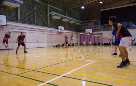 顧問もたまに一緒に試合やります