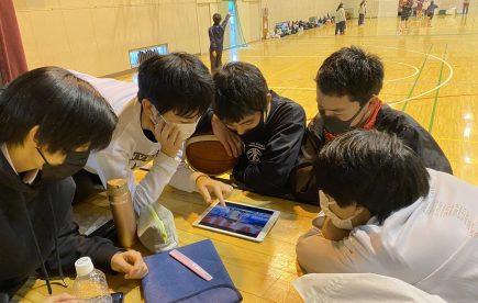 スプライザのアプリを使い映像分析も始めています。