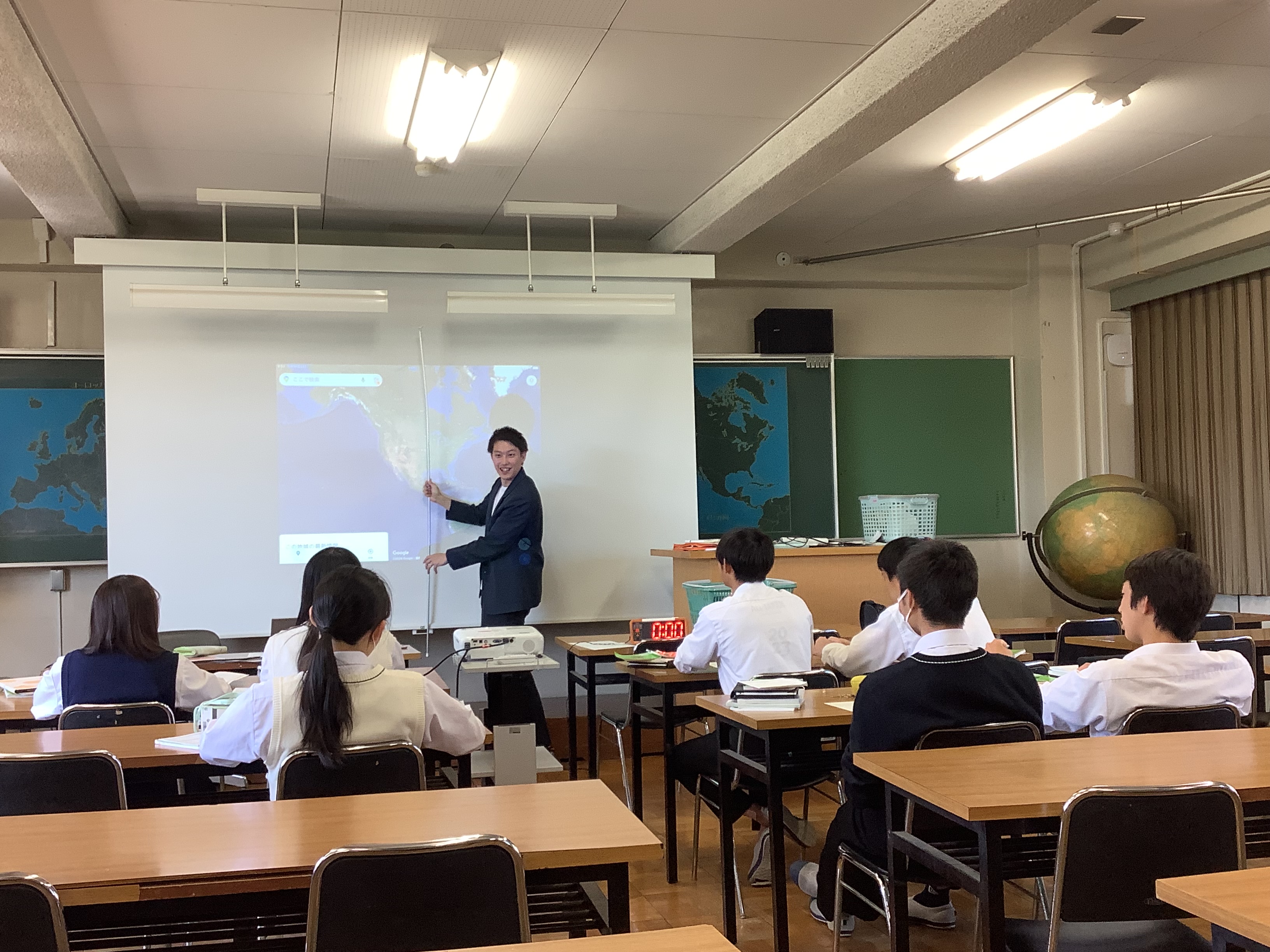 土曜公開授業（授業の様子（３）３年次地理探究）