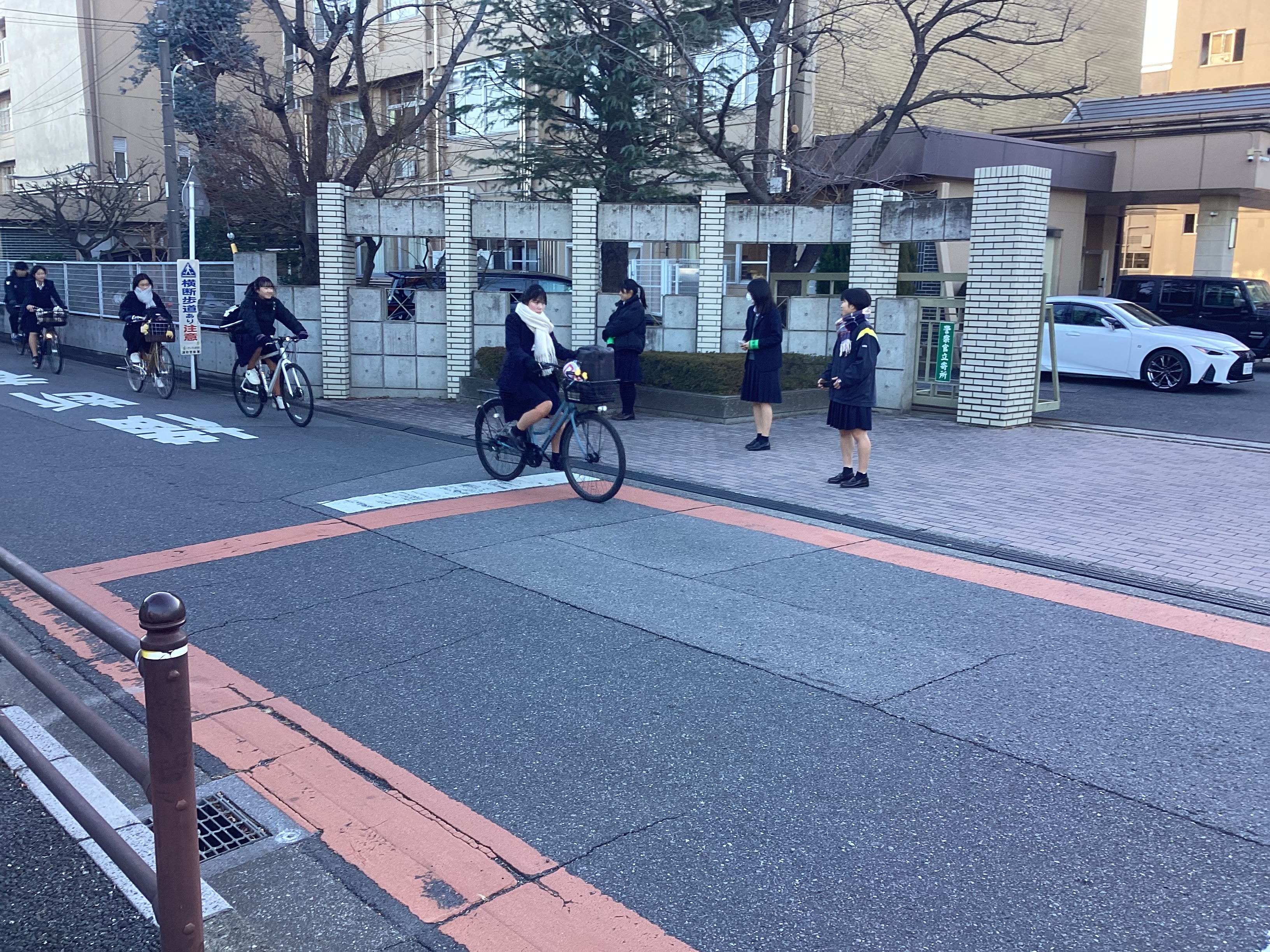 朝の挨拶運動・登校指導
