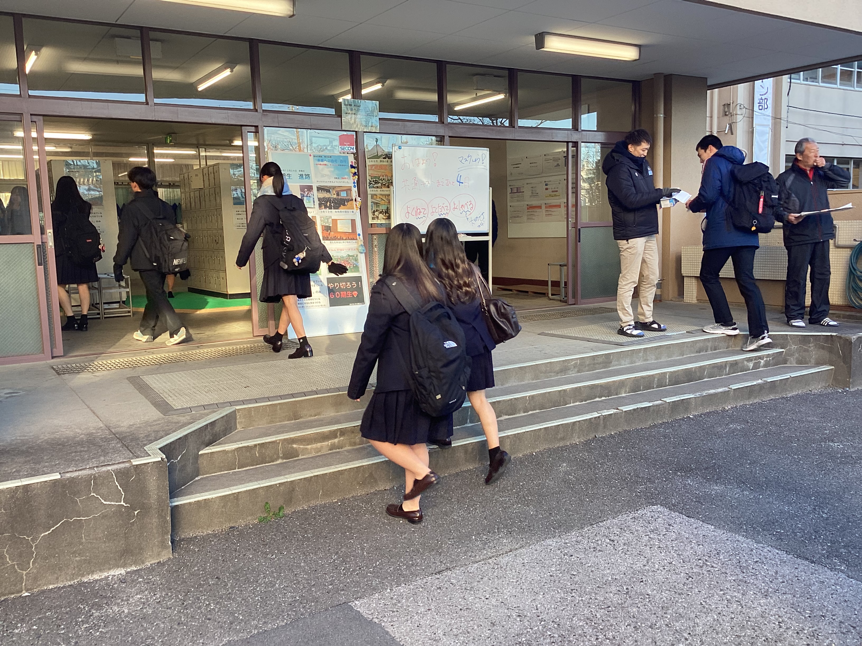 ３年生　今朝の登校風景