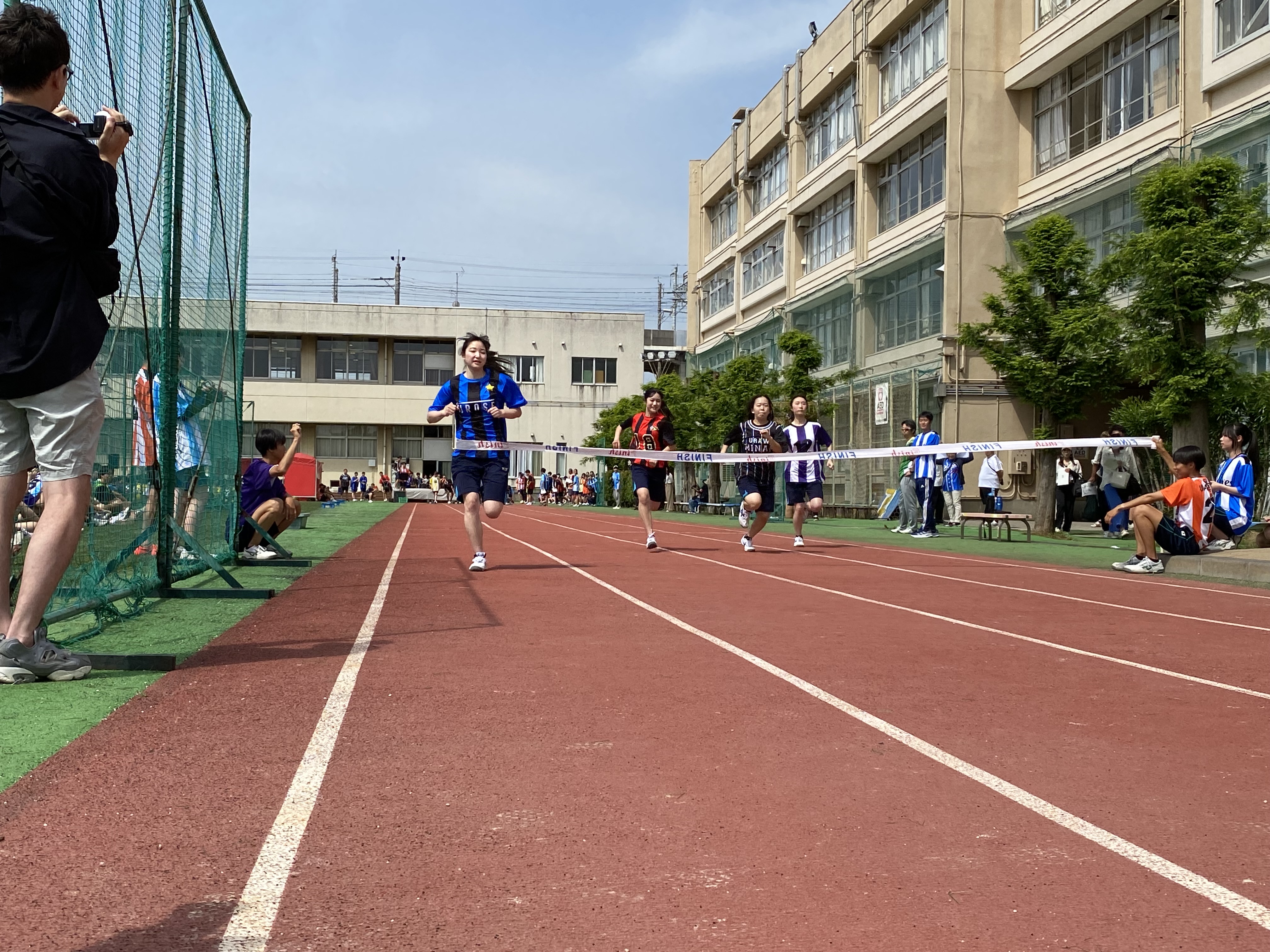 女子６０ｍ予選の様子