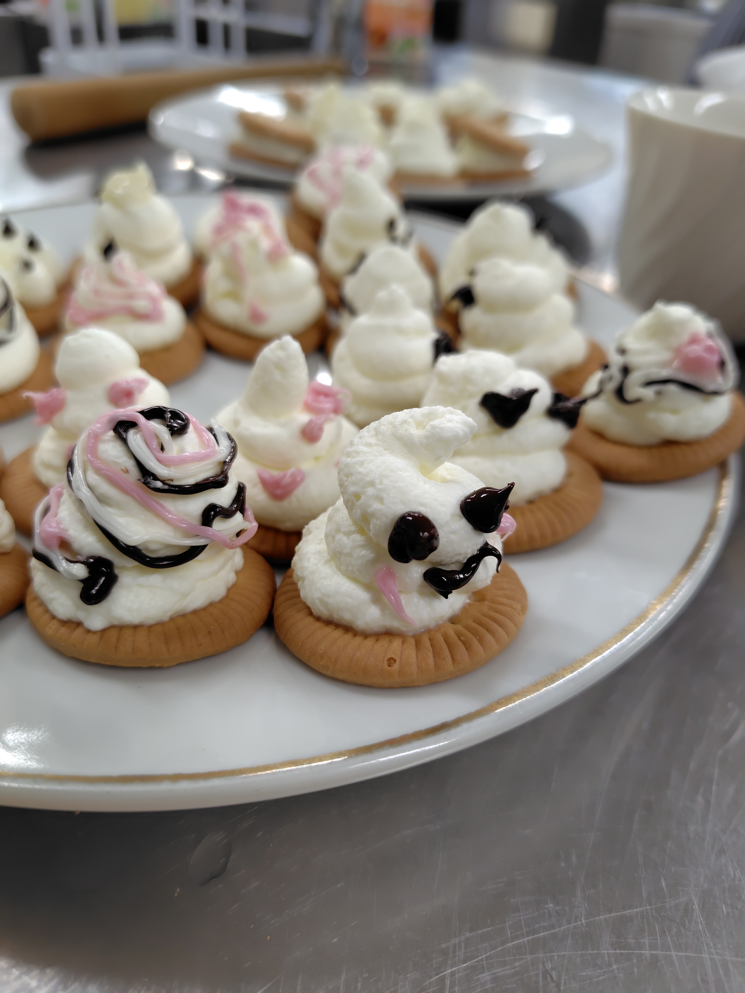 『おばけのミニケーキ』