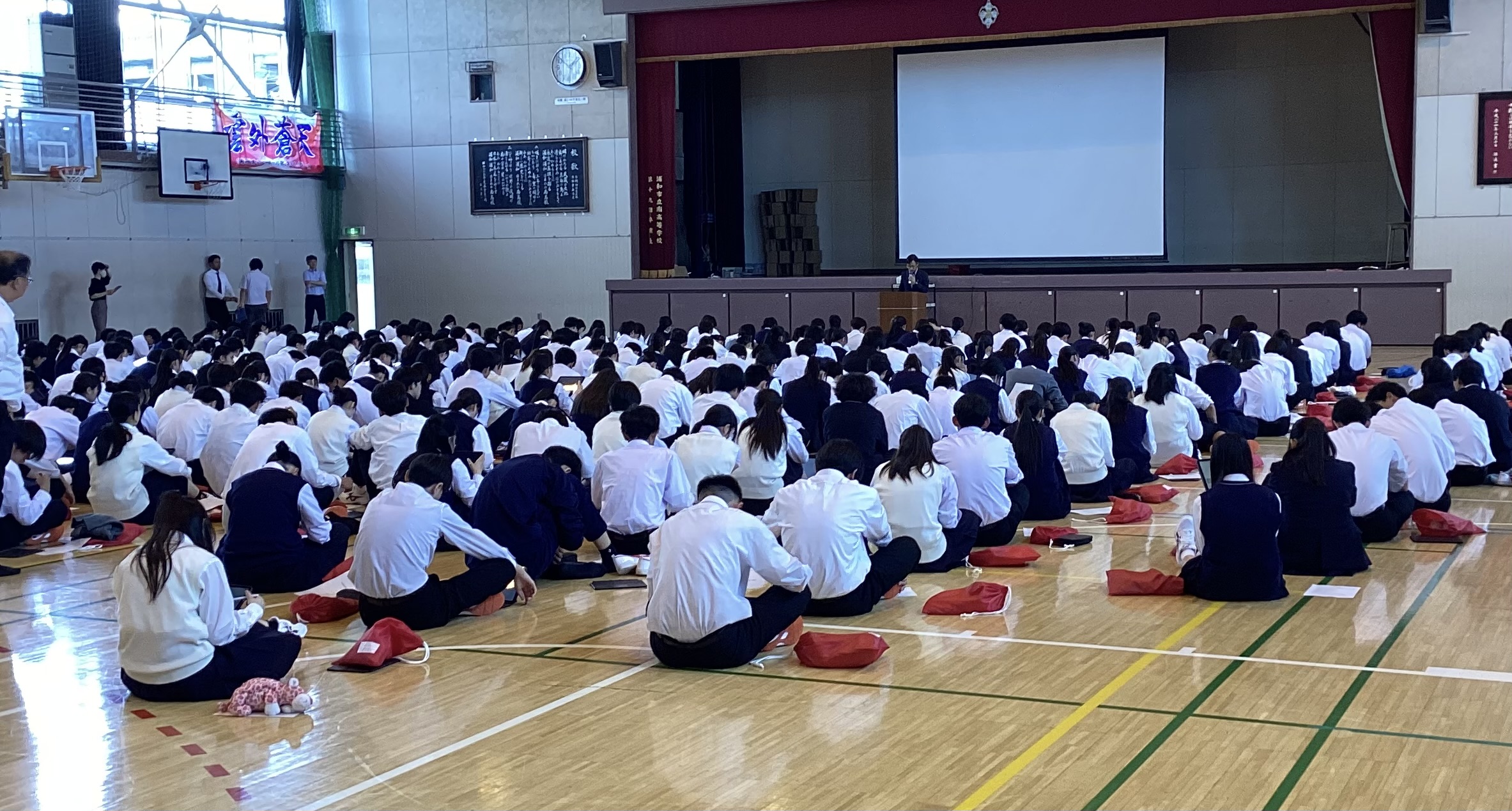 ５/７　５時間目　履修説明会（１年）